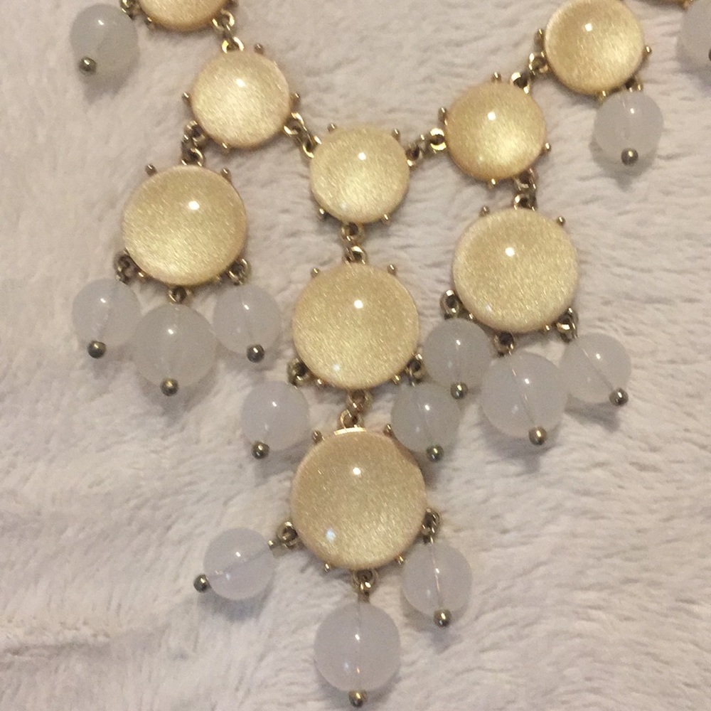 Beaded charm necklace - Picture 2 of 8